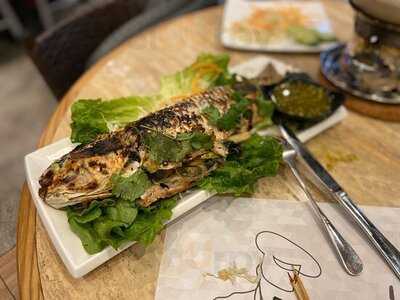 品越越式料理 (雅兰中心)