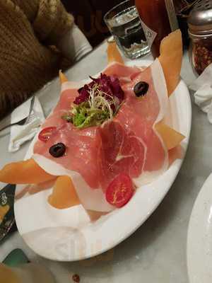 Piccolo Pizzeria & Bar