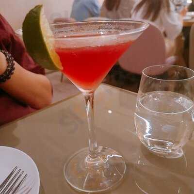 Little Tipsy Restaurant & Bar