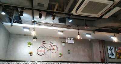 拾味山西刀削面馆