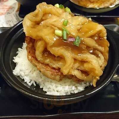 肉餅哥小炒料理 (康睦庭院)