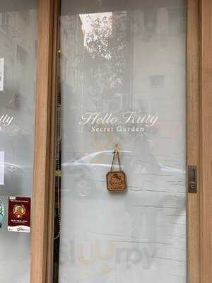 Hello Kitty Secret Garden Café