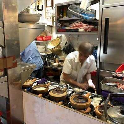 明苑粉麵茶餐廳