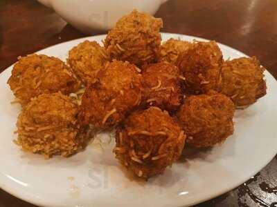 大荣华围村菜 (九龙湾)