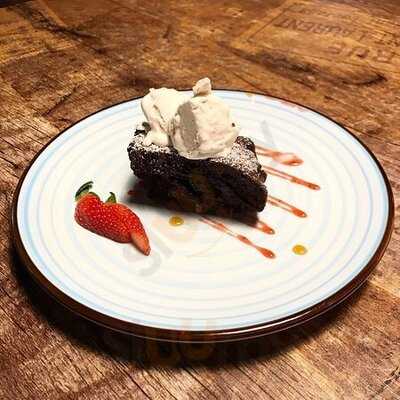 Amplifier Restaurant