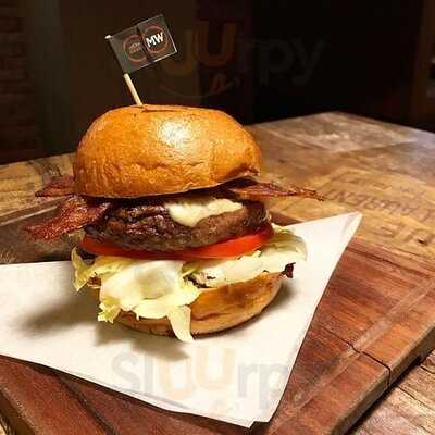 Amplifier Restaurant