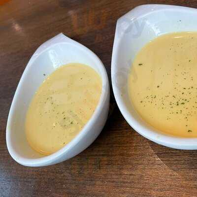 Hoko Farm (荷里活广场)