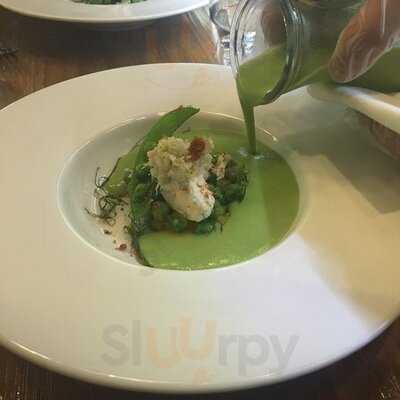 Stella's Bar & Restaurant