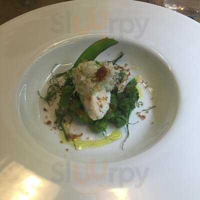 Stella's Bar & Restaurant