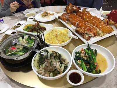 季季紅風味酒家