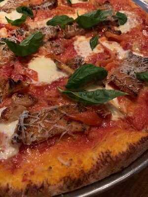 Fini's Italian American