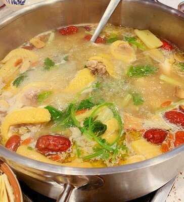 八妹雞煲 (大埔)