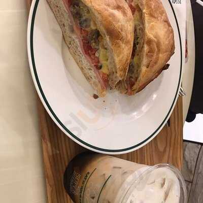 Oliver's Super Sandwiches (旺角moko店)