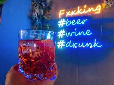 La Luna Bar & Lounge