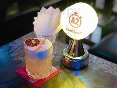 La Luna Bar & Lounge