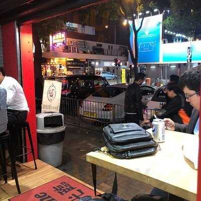 Ebeneezer's Kebabs & Pizzeria Wanchai-1