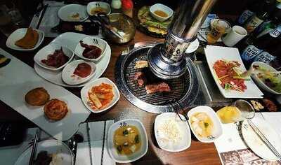 韓珍(盈豐商業大廈)