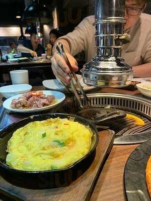 韓珍(盈豐商業大廈)