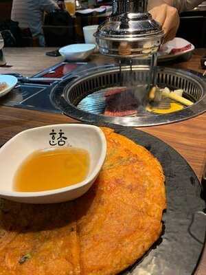 韓珍(盈豐商業大廈)