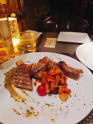 Le Paradis Restaurant & Cafe