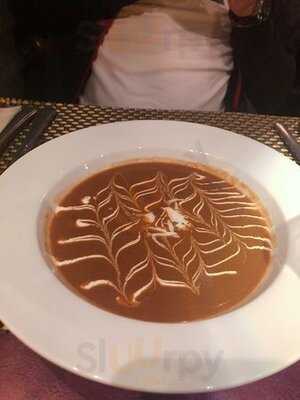 Le Paradis Restaurant & Cafe