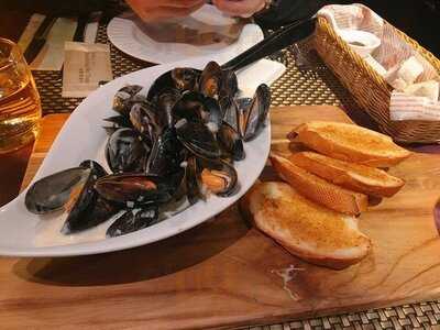 Le Paradis Restaurant & Cafe