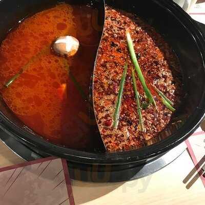 鋼管廠五區小郡肝串串香