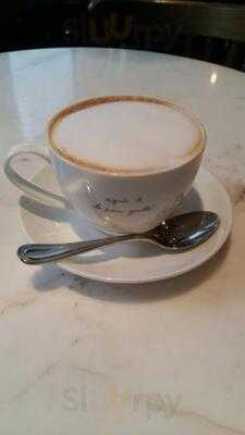 Agnes B. Cafe L.p.g.(mody Road)