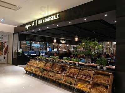 Agnes B. Cafe L.p.g.(mody Road)