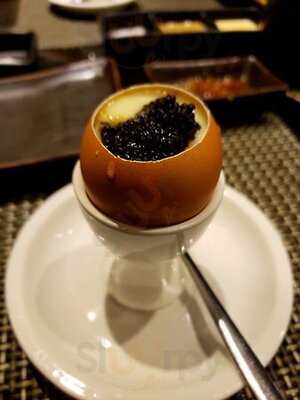 六本渥日本料理鐵板燒+爐端燒