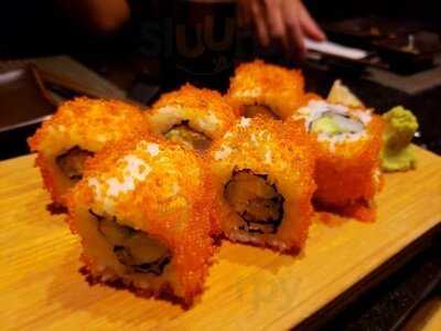 六本渥日本料理鐵板燒+爐端燒