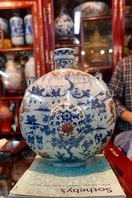 Little Burro (荷李活店道)