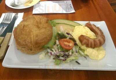 Moment Cafe (元朗)