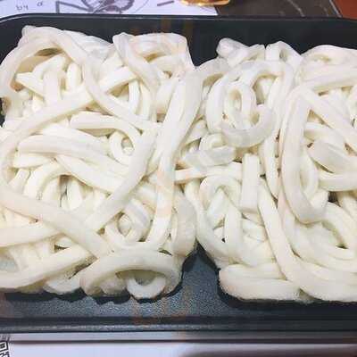 十二位熱辣火鍋莊