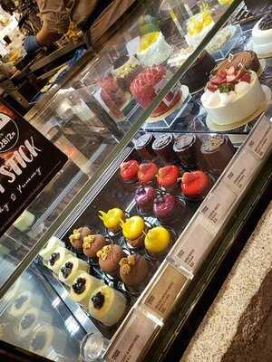 Paper Stone Bakery (popcorn)