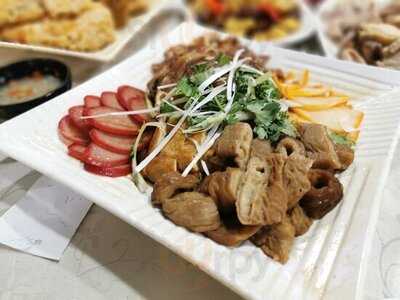 新匯聚餐廳小廚