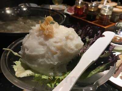 金撈老鴨湯刺身火鍋專門店