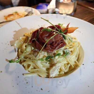 Home Bar And Restaurant