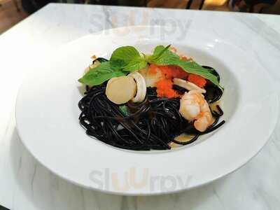 Greyhound Cafe (elements)