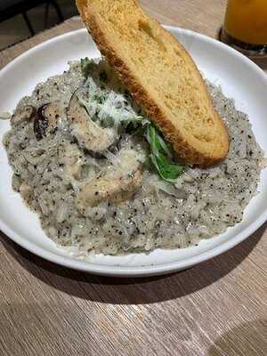 Urban Cafe Commune (tuen Mun)