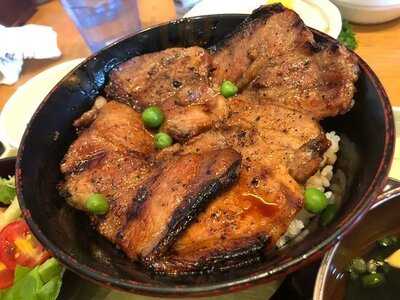 丼丼屋食堂 (荷里活廣場)