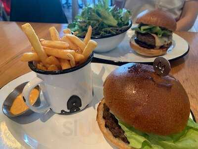 Beef & Liberty - Wong Chuk Hang