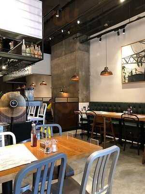 Beef & Liberty - Wong Chuk Hang