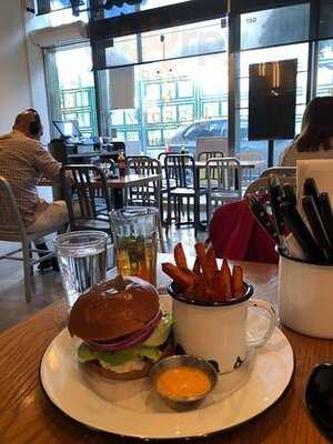 Beef & Liberty - Wong Chuk Hang