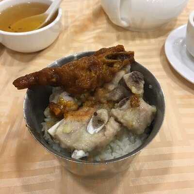 新強記燒鵝乳鴿海鮮酒家