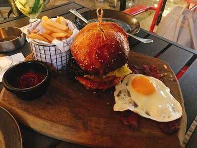 The Chop House (tst)