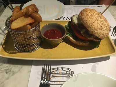 The Mast’ - 香港