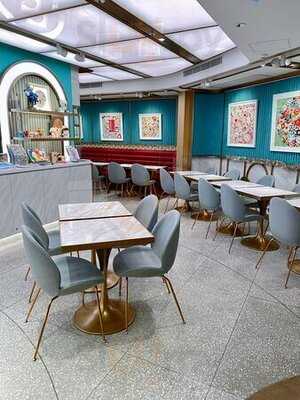 Curator By Lex Art Cafe