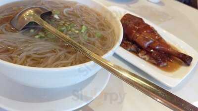 釣魚翁 燒鵝海鮮飯店 (鱷魚恤中心)