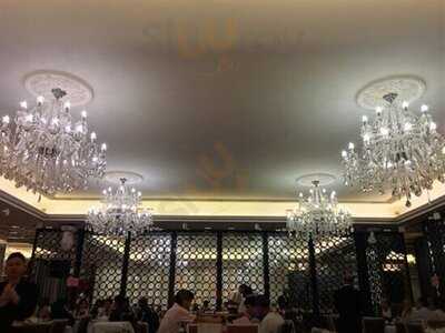 玉陶軒酒家 (鱷魚恤中心)